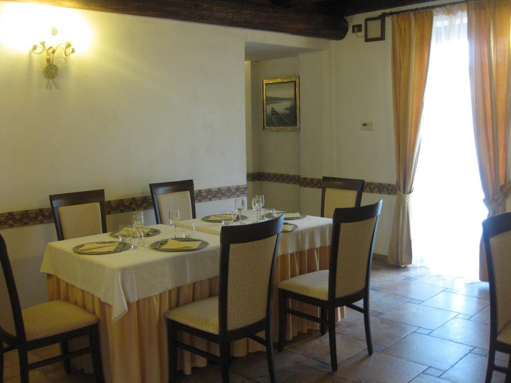 Albergo Giardino Sannazzaro de' Burgondi Exteriér fotografie