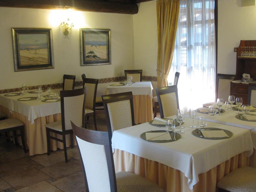 Albergo Giardino Sannazzaro de' Burgondi Exteriér fotografie